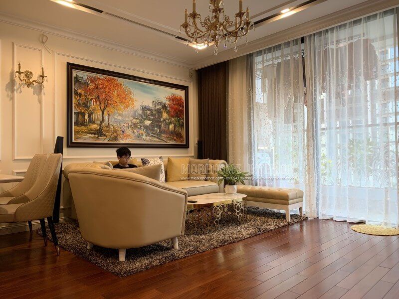 Việc thi công nội thất cho phòng khách của chung cư Vinhomes Tân Cổ Điển tại địa chỉ Nguyễn Chí Thanh, Quận Đống Đa, Hà Nội đã được thực hiện.